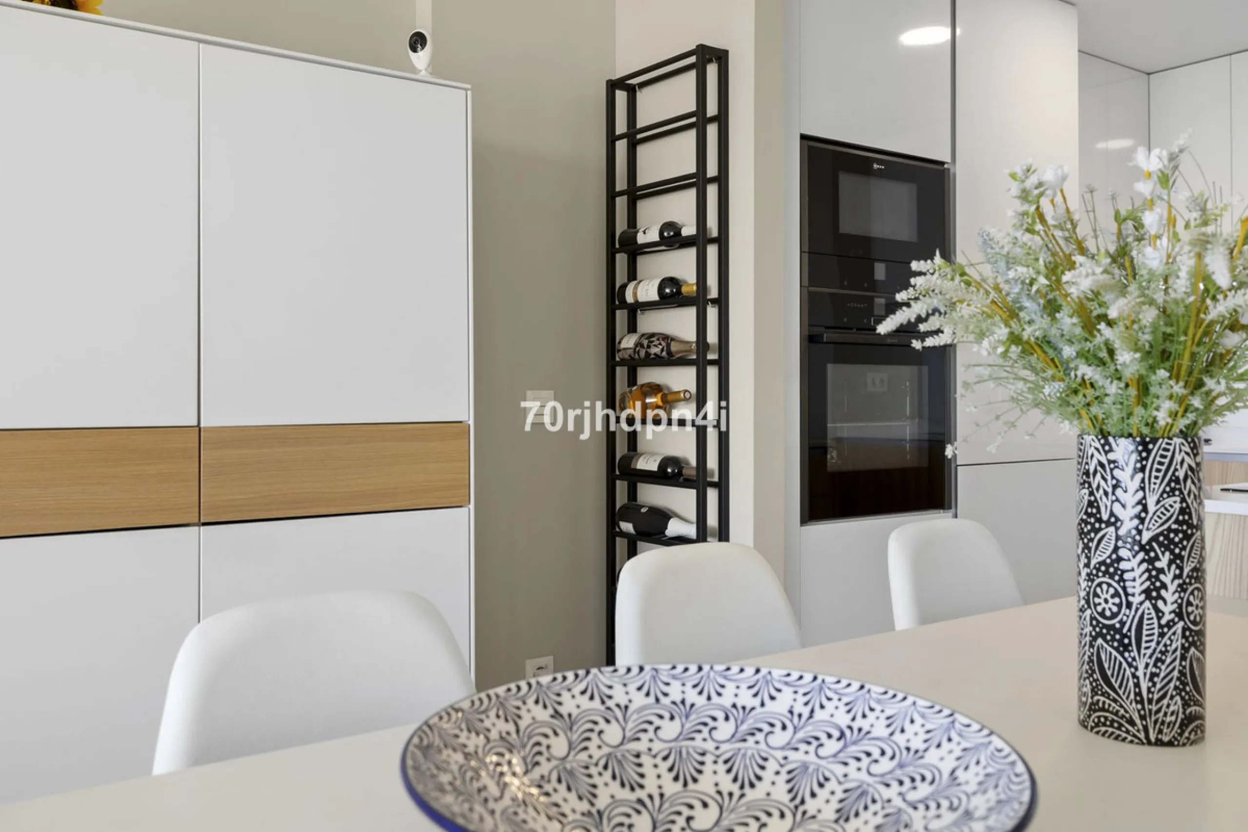 Modern first-floor apartment in ONE Residences, Calanova Golf, offering panoramic sea and golf views. South-facing with a spacious 40 m² terrace.