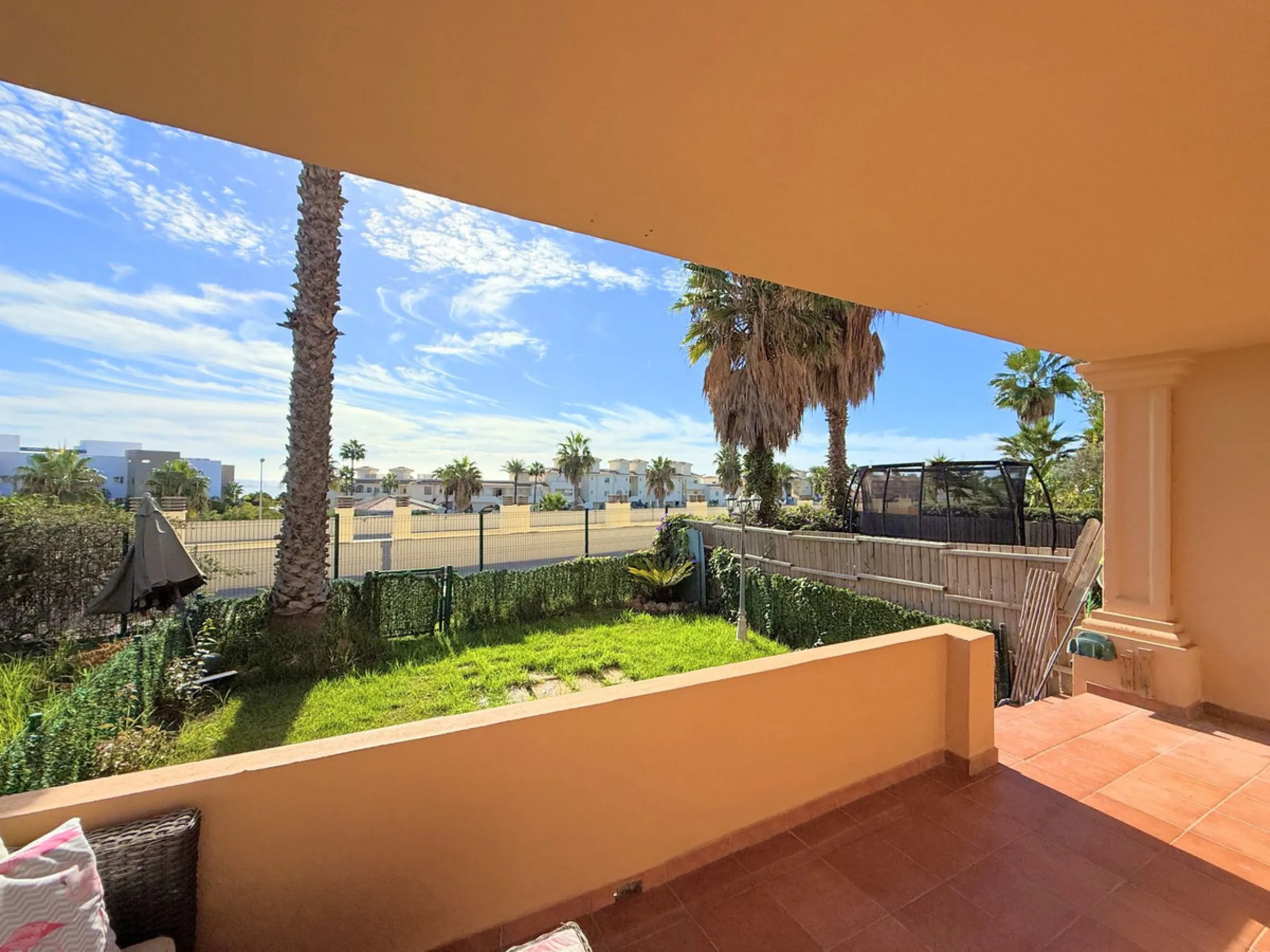WONDERFUL CORNER TOWNHOUSE WITH SEA VIEWS, LARGE GARDEN, SOLARIUM AND PRIVATE ELEVATOR, ESTEPONA