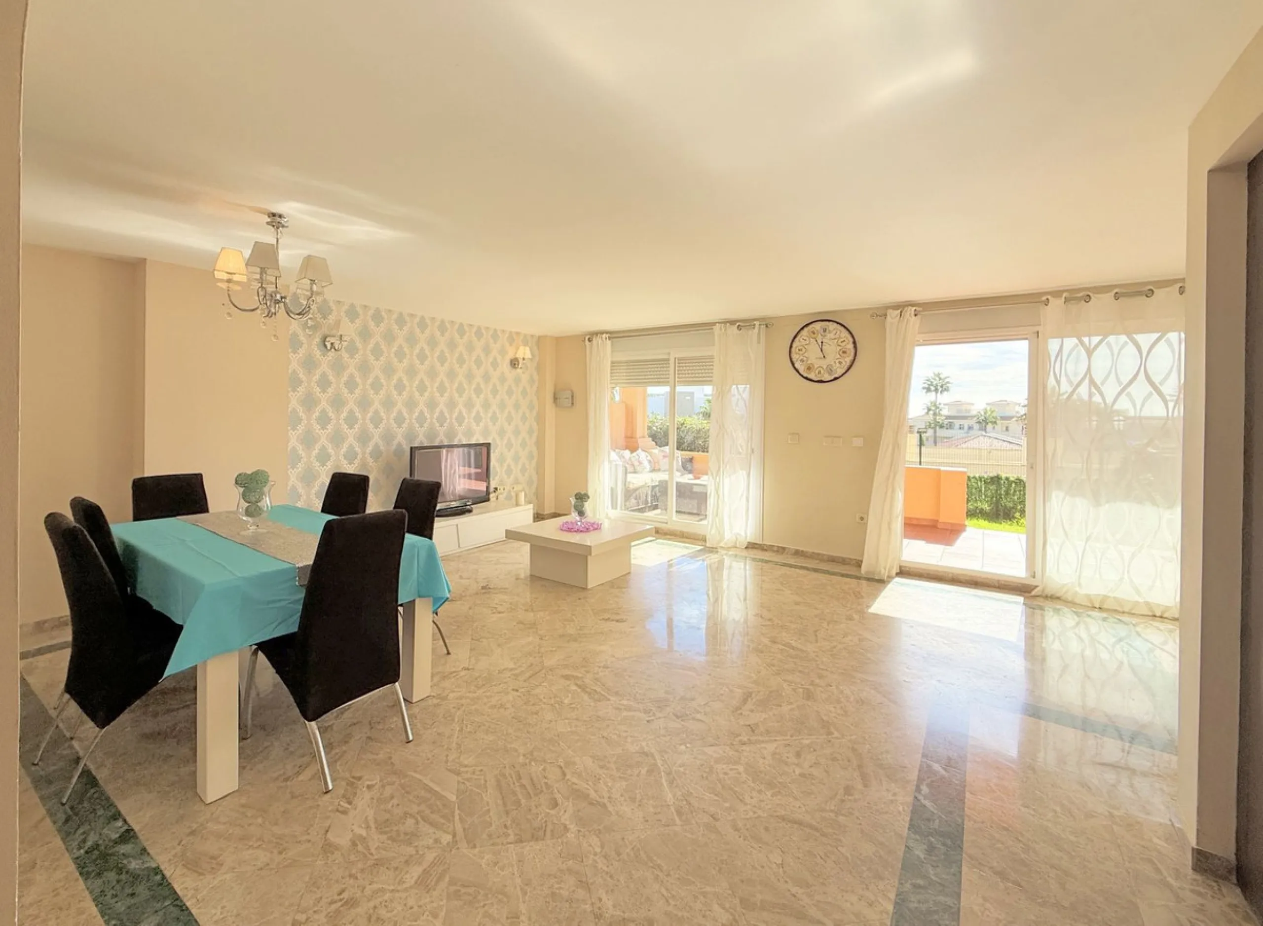 WONDERFUL CORNER TOWNHOUSE WITH SEA VIEWS, LARGE GARDEN, SOLARIUM AND PRIVATE ELEVATOR, ESTEPONA