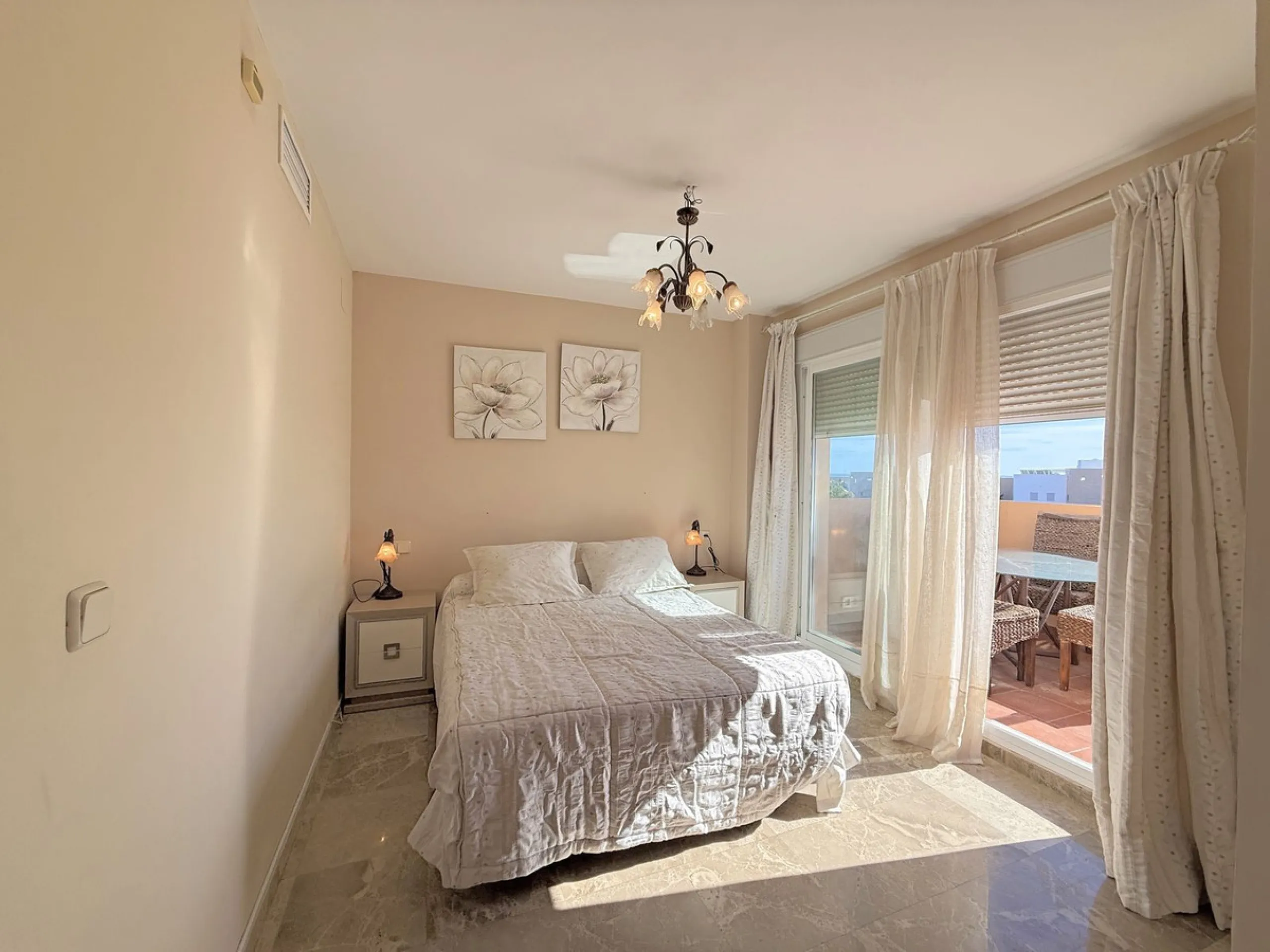 WONDERFUL CORNER TOWNHOUSE WITH SEA VIEWS, LARGE GARDEN, SOLARIUM AND PRIVATE ELEVATOR, ESTEPONA