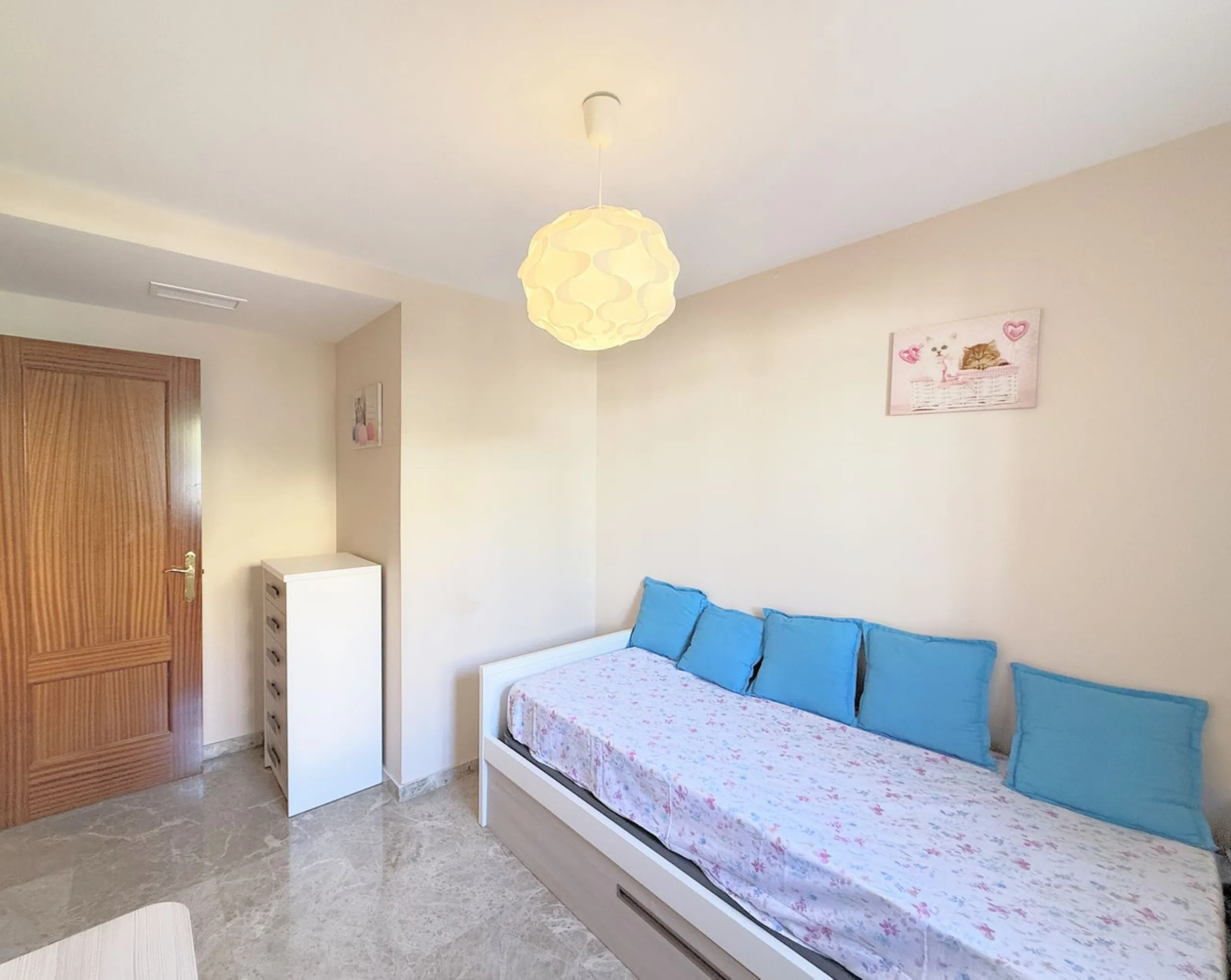 WONDERFUL CORNER TOWNHOUSE WITH SEA VIEWS, LARGE GARDEN, SOLARIUM AND PRIVATE ELEVATOR, ESTEPONA