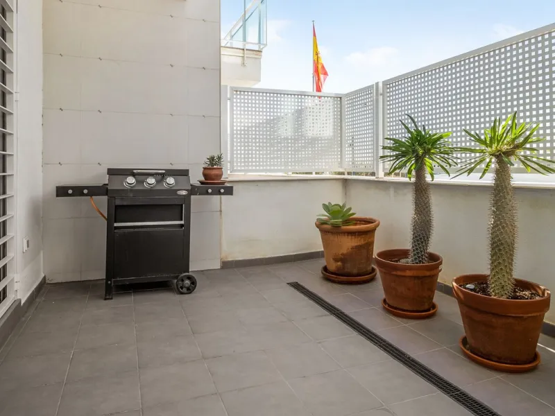 Apartment - Ground Floor Apartment в продаже в Torrox, Málaga. В доме 3 спален и 2 ванных комнат. Площадь дома 81 м²