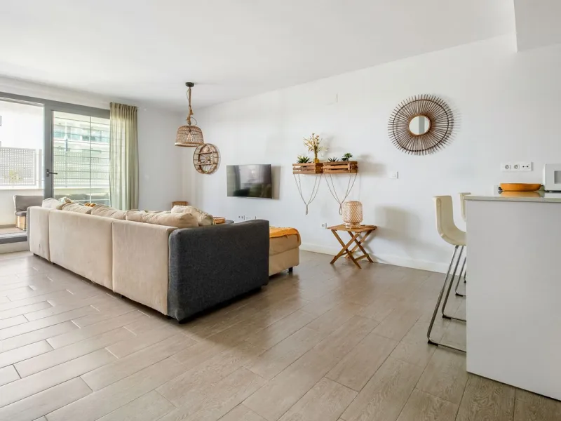 Apartment - Ground Floor Apartment в продаже в Torrox, Málaga. В доме 3 спален и 2 ванных комнат. Площадь дома 81 м²