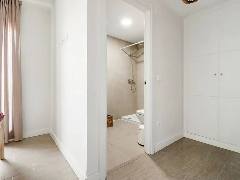 Apartment - Ground Floor Apartment в продаже в Torrox, Málaga. В доме 3 спален и 2 ванных комнат. Площадь дома 81 м²