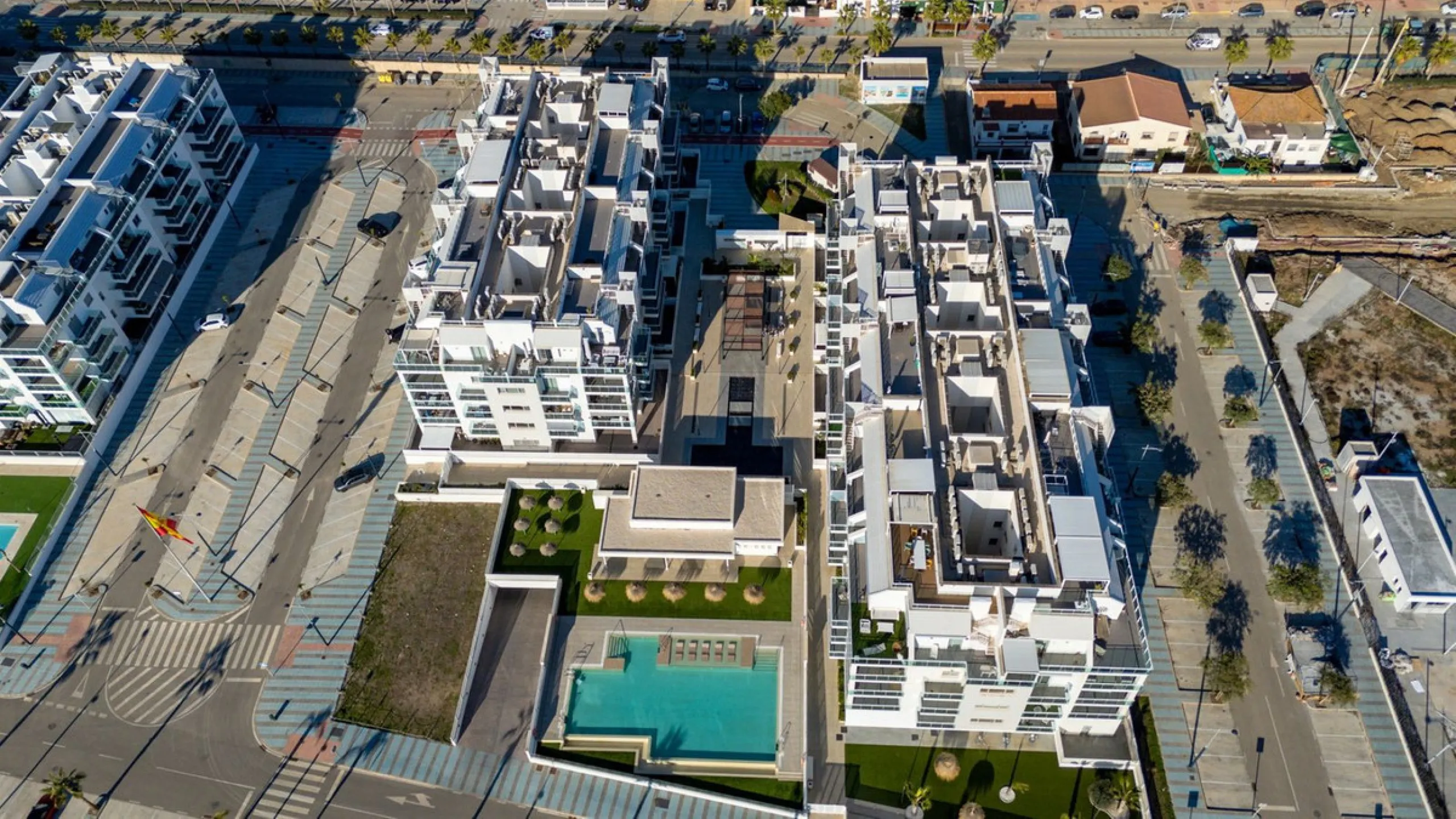 Apartment - Ground Floor Apartment в продаже в Torrox, Málaga. В доме 3 спален и 2 ванных комнат. Площадь дома 81 м²