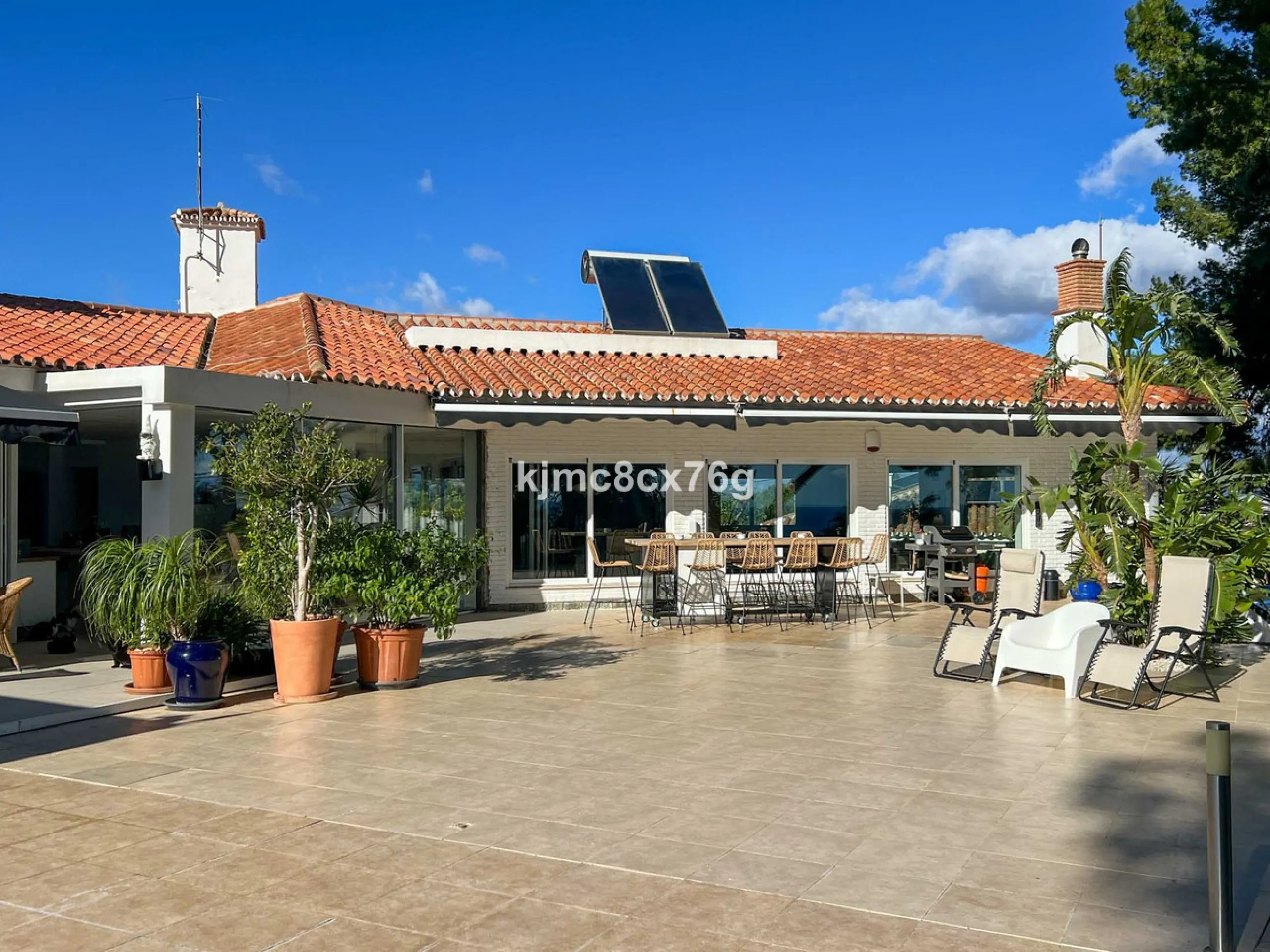 FOR SALE - EXCLUSIVE VILLA WITH 360º SEA AND MOUNTAIN VIEWS AT THE HIGHEST POINT OF TORREMOLINOS