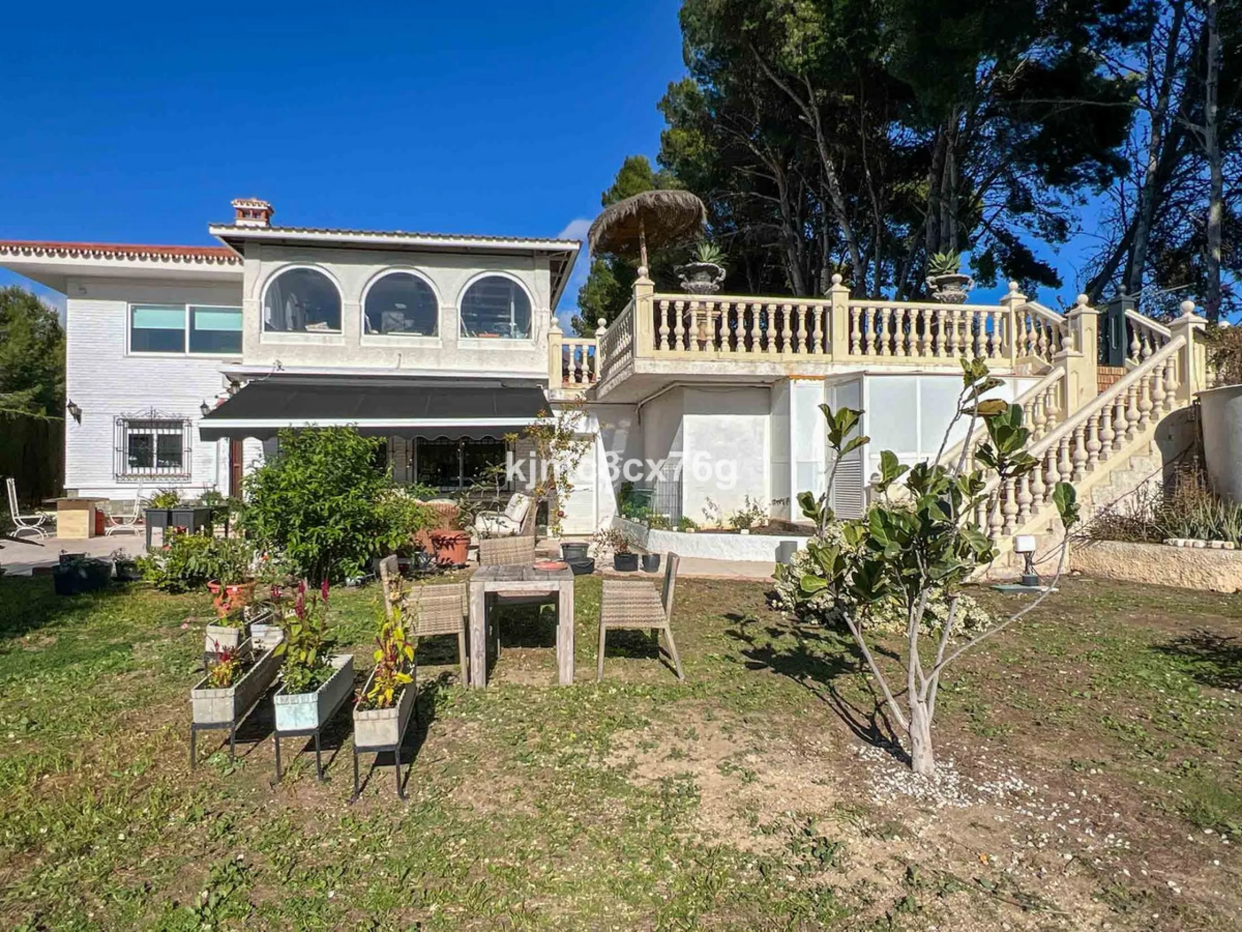 FOR SALE - EXCLUSIVE VILLA WITH 360º SEA AND MOUNTAIN VIEWS AT THE HIGHEST POINT OF TORREMOLINOS