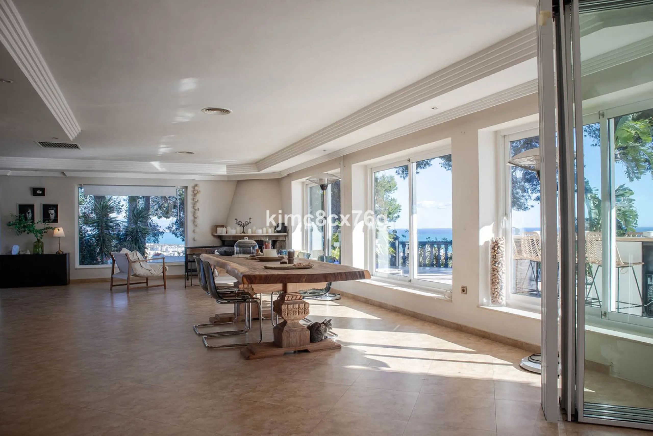 FOR SALE - EXCLUSIVE VILLA WITH 360º SEA AND MOUNTAIN VIEWS AT THE HIGHEST POINT OF TORREMOLINOS