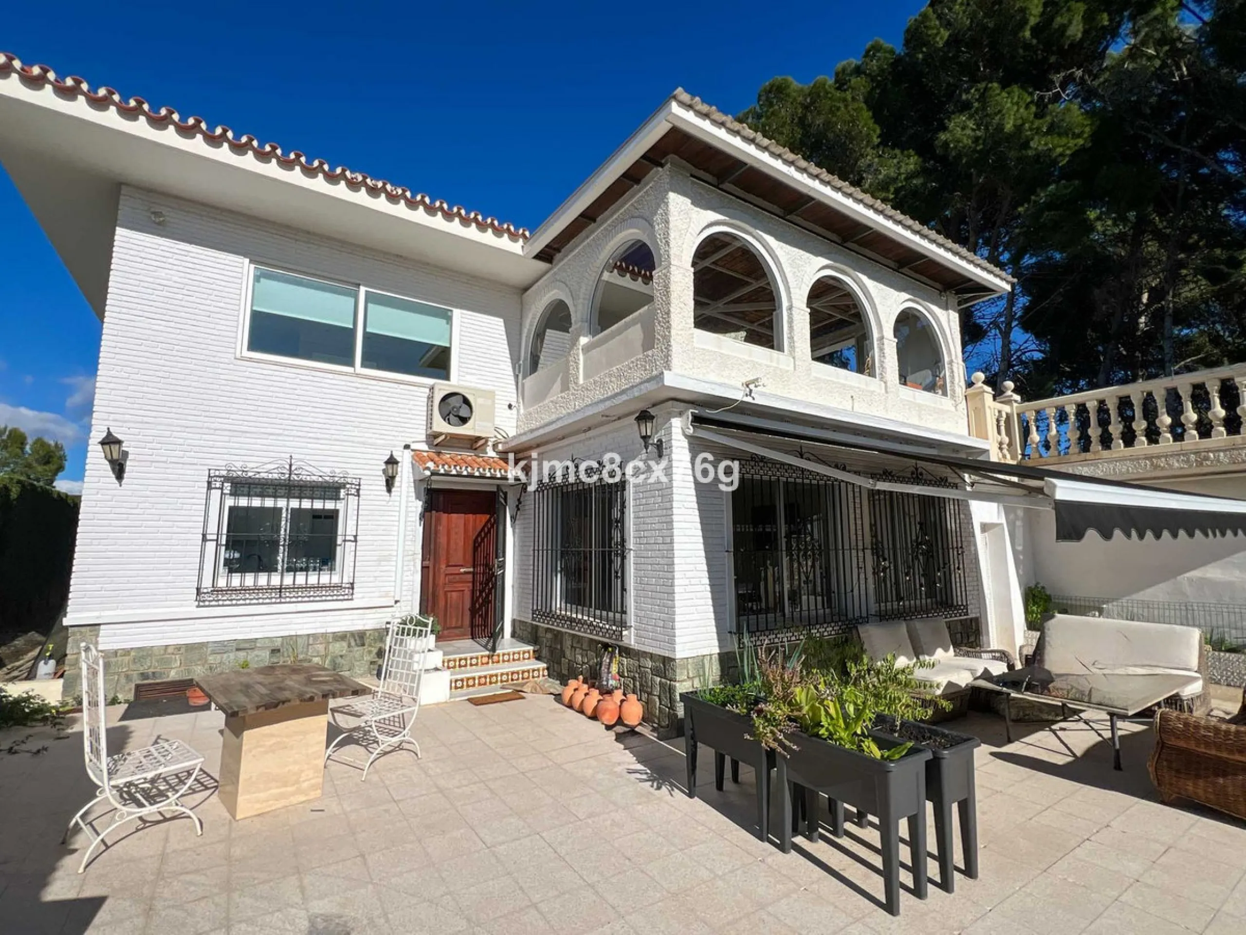FOR SALE - EXCLUSIVE VILLA WITH 360º SEA AND MOUNTAIN VIEWS AT THE HIGHEST POINT OF TORREMOLINOS