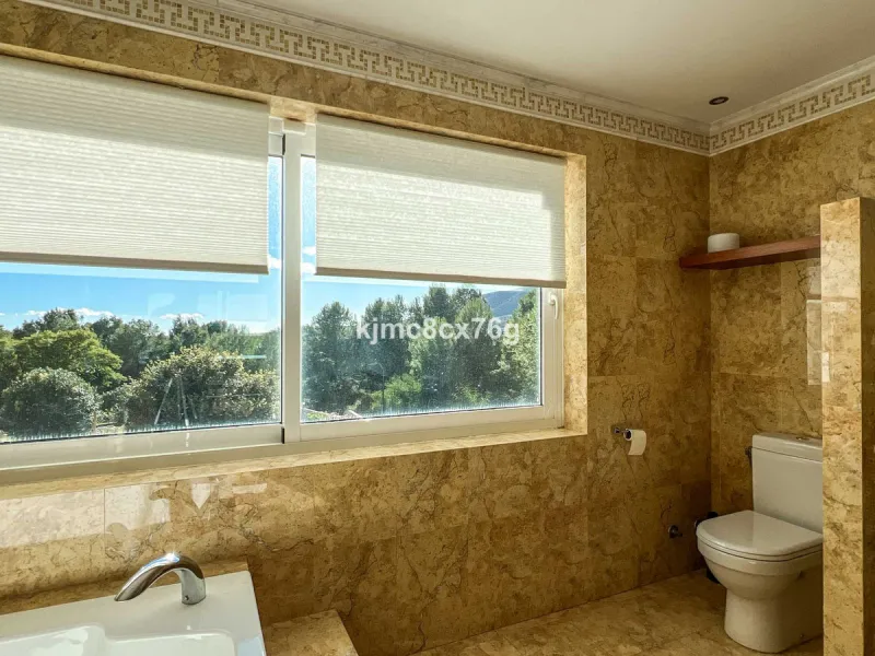 FOR SALE - EXCLUSIVE VILLA WITH 360º SEA AND MOUNTAIN VIEWS AT THE HIGHEST POINT OF TORREMOLINOS
