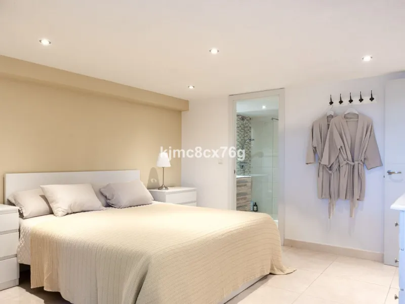 FOR SALE - EXCLUSIVE VILLA WITH 360º SEA AND MOUNTAIN VIEWS AT THE HIGHEST POINT OF TORREMOLINOS