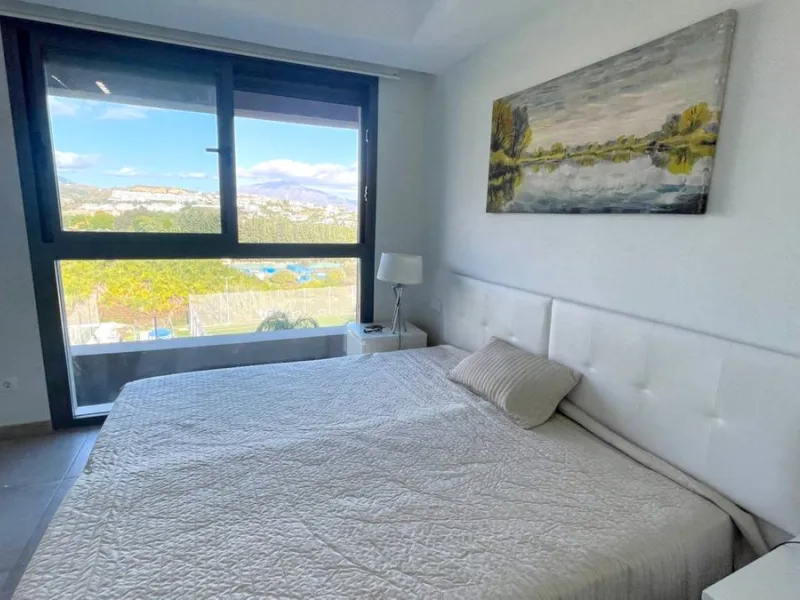 Apartment - Middle Floor Apartment в продаже в Estepona, Málaga. В доме 2 спален и 2 ванных комнат. Площадь дома 120 м²