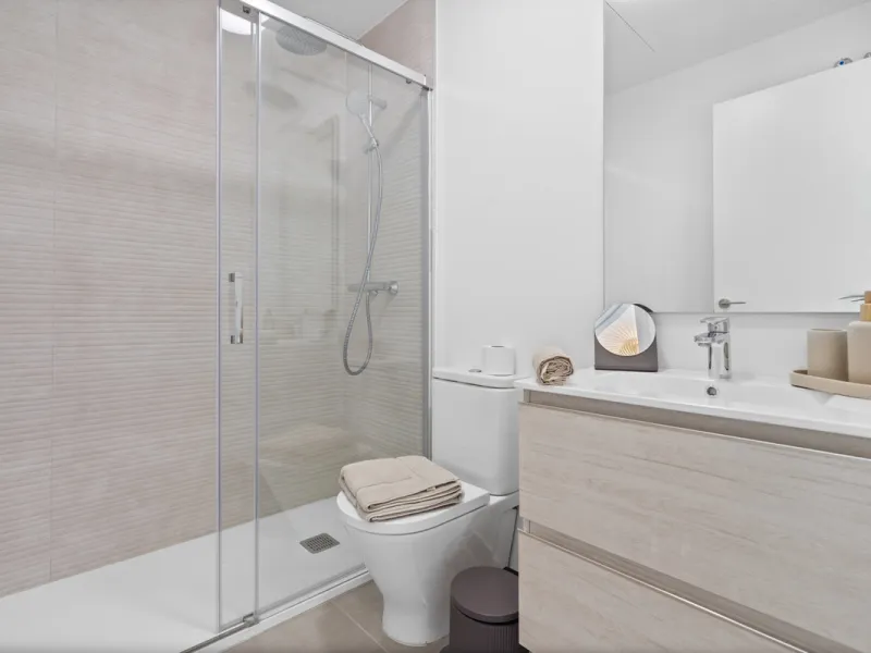 Apartment - Penthouse в продаже в Estepona, Málaga. В доме 3 спален и 2 ванных комнат. Площадь дома 104 м²