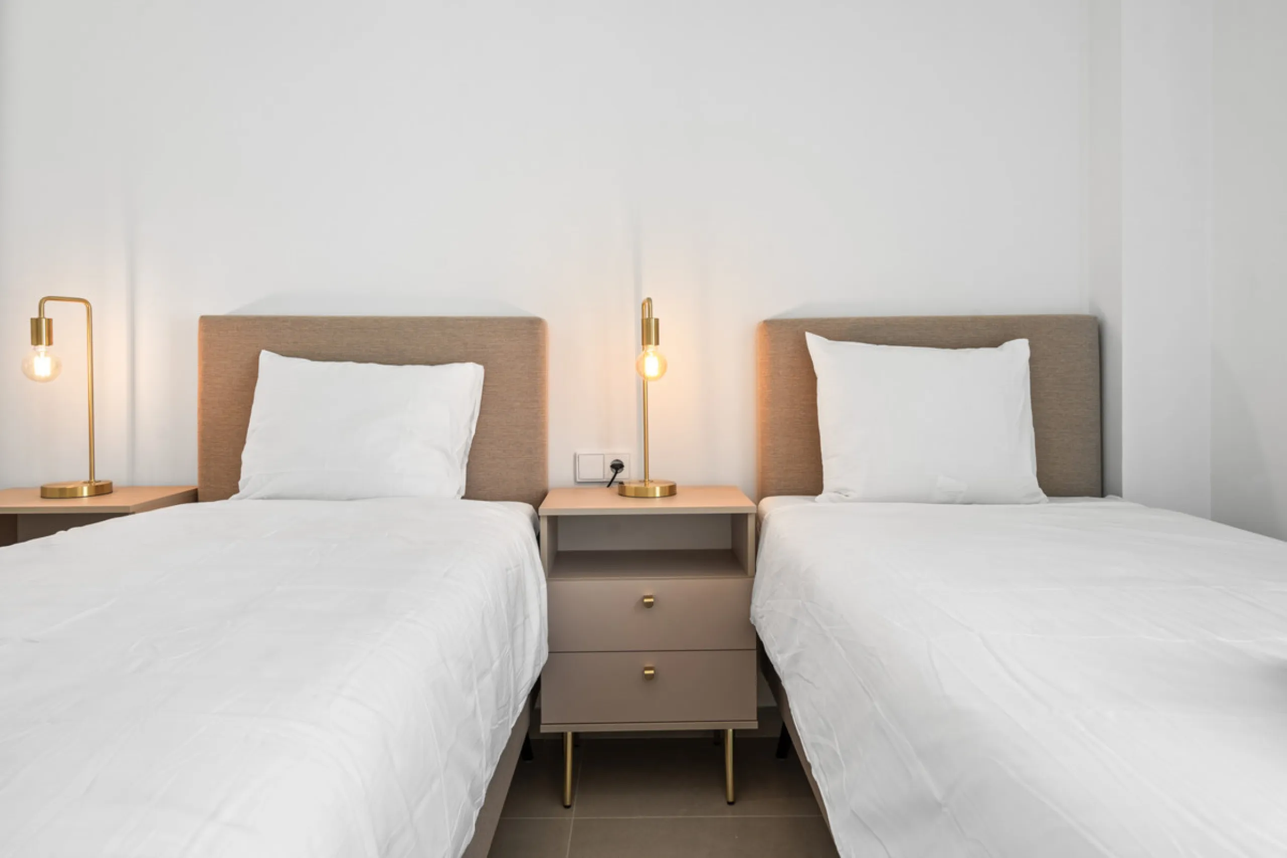 Apartment - Penthouse в продаже в Estepona, Málaga. В доме 3 спален и 2 ванных комнат. Площадь дома 104 м²