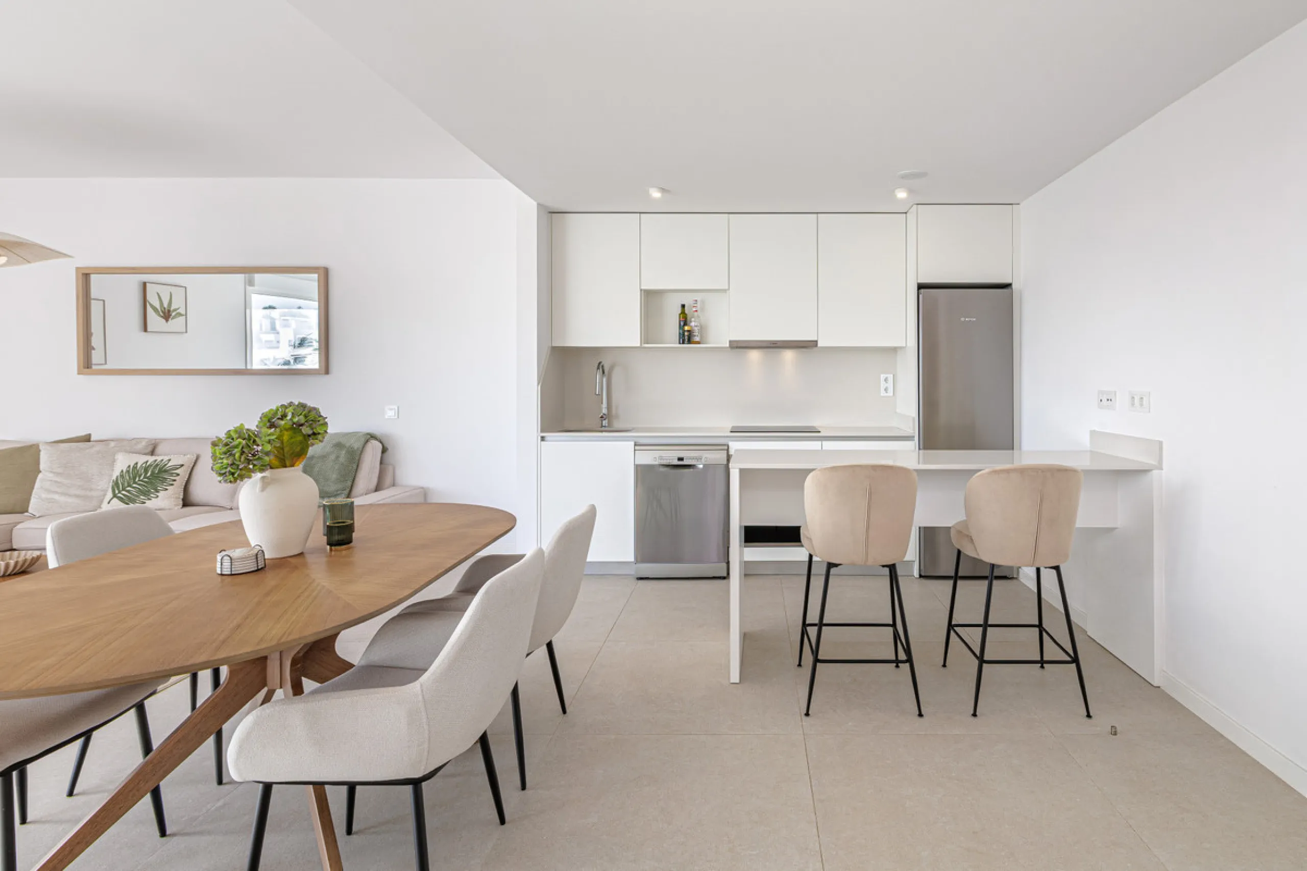 Apartment - Penthouse в продаже в Estepona, Málaga. В доме 3 спален и 2 ванных комнат. Площадь дома 123 м²