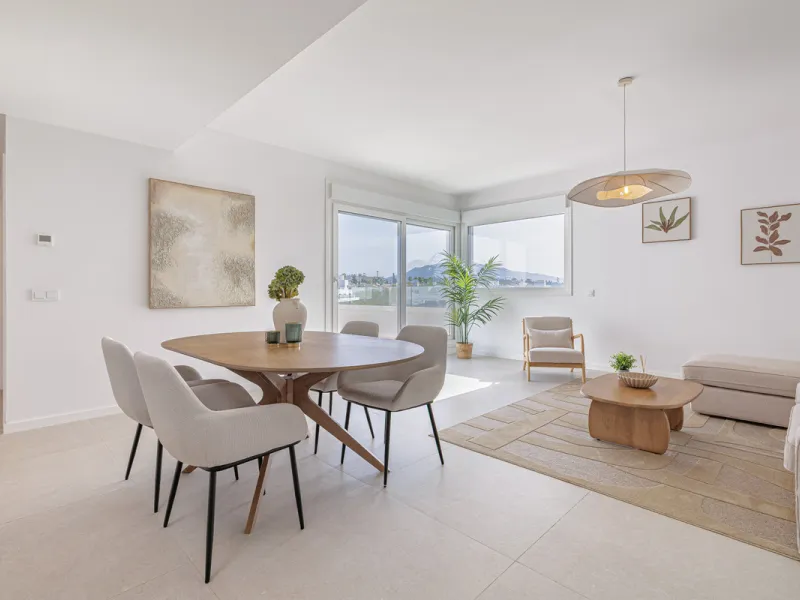 Apartment - Penthouse в продаже в Estepona, Málaga. В доме 3 спален и 2 ванных комнат. Площадь дома 123 м²