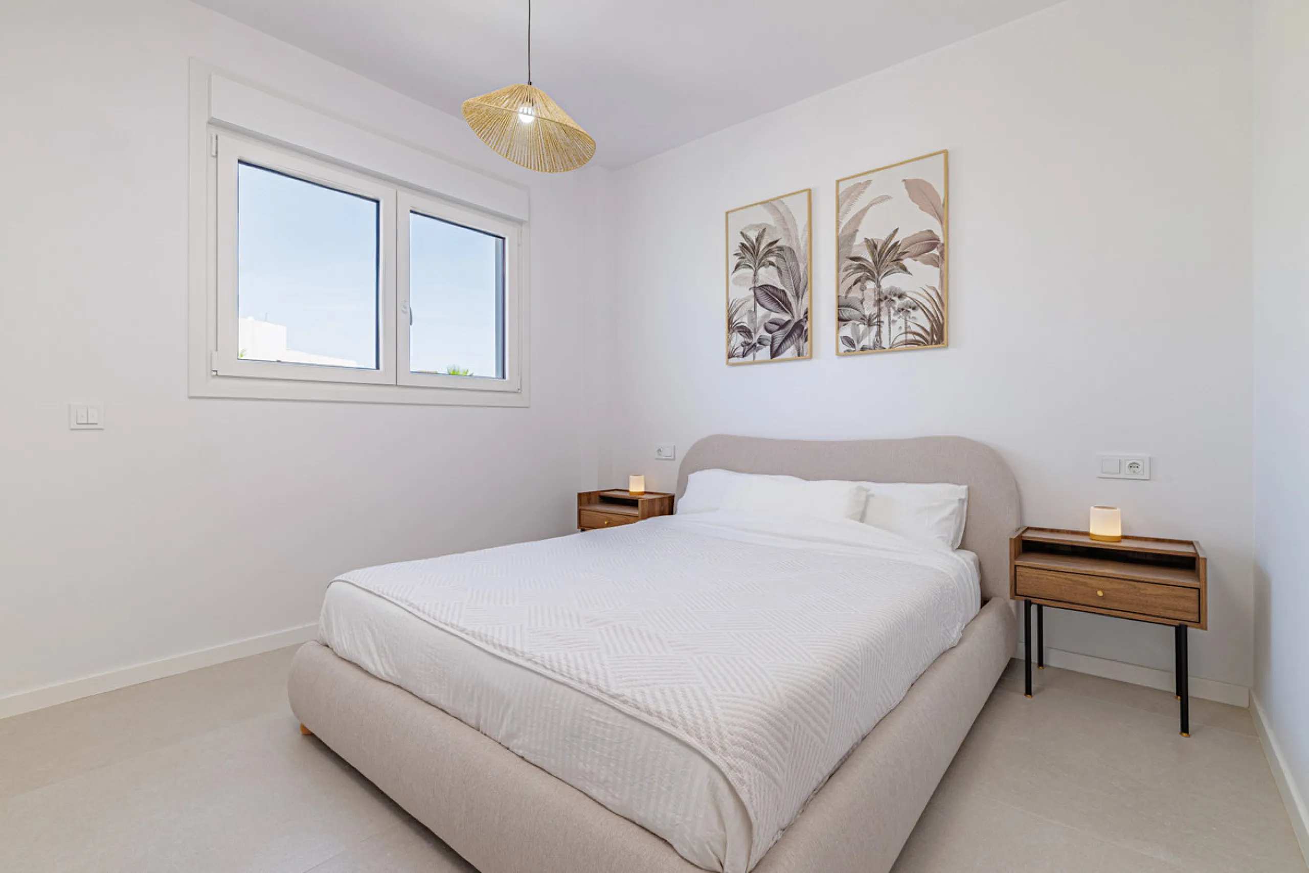 Apartment - Penthouse в продаже в Estepona, Málaga. В доме 3 спален и 2 ванных комнат. Площадь дома 123 м²