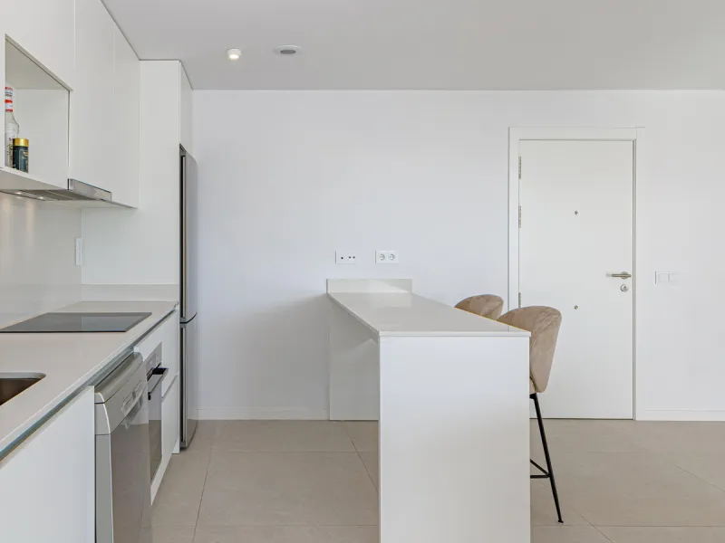 Apartment - Penthouse в продаже в Estepona, Málaga. В доме 3 спален и 2 ванных комнат. Площадь дома 123 м²