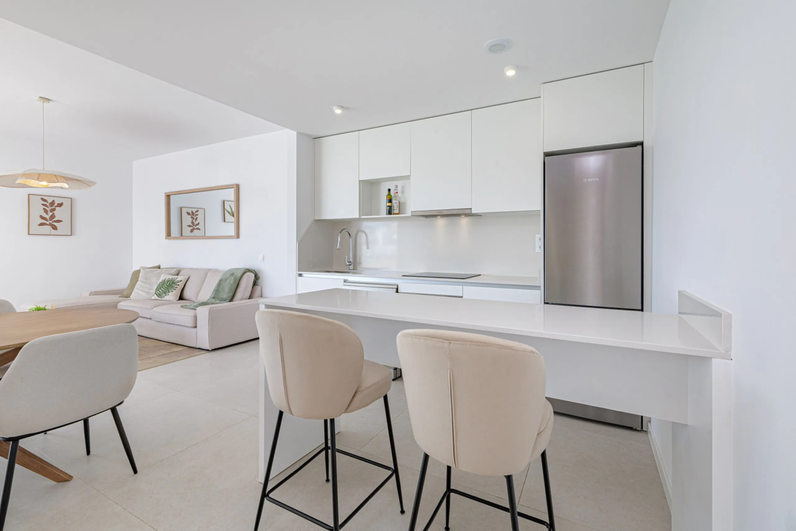 Apartment - Penthouse в продаже в Estepona, Málaga. В доме 3 спален и 2 ванных комнат. Площадь дома 123 м²