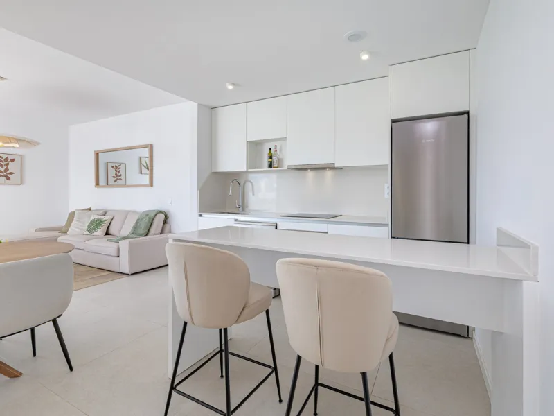 Apartment - Penthouse в продаже в Estepona, Málaga. В доме 3 спален и 2 ванных комнат. Площадь дома 123 м²