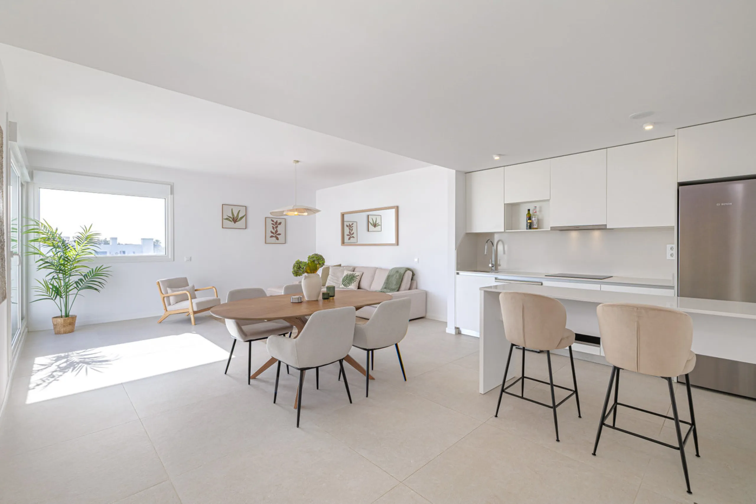 Apartment - Penthouse в продаже в Estepona, Málaga. В доме 3 спален и 2 ванных комнат. Площадь дома 123 м²