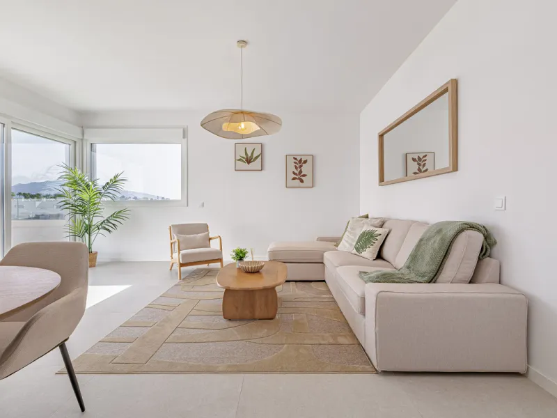 Apartment - Penthouse в продаже в Estepona, Málaga. В доме 3 спален и 2 ванных комнат. Площадь дома 123 м²