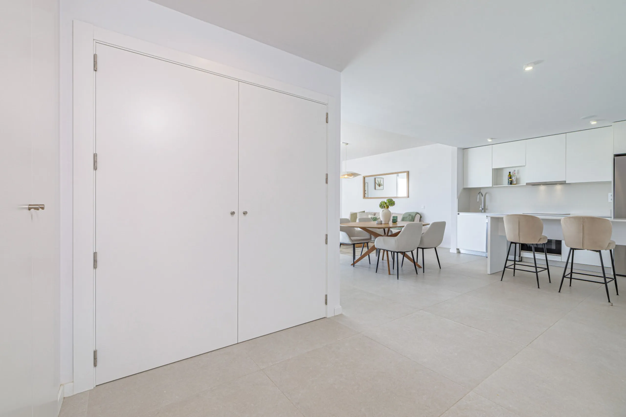 Apartment - Penthouse в продаже в Estepona, Málaga. В доме 3 спален и 2 ванных комнат. Площадь дома 123 м²