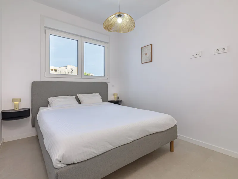 Apartment - Penthouse в продаже в Estepona, Málaga. В доме 3 спален и 2 ванных комнат. Площадь дома 123 м²