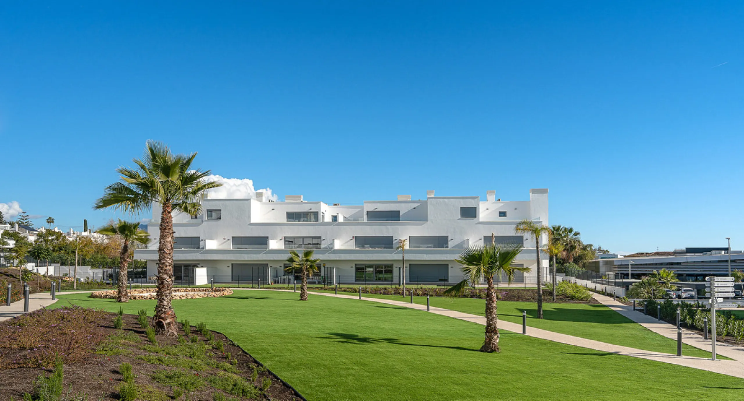 Apartment - Penthouse в продаже в Estepona, Málaga. В доме 3 спален и 2 ванных комнат. Площадь дома 123 м²