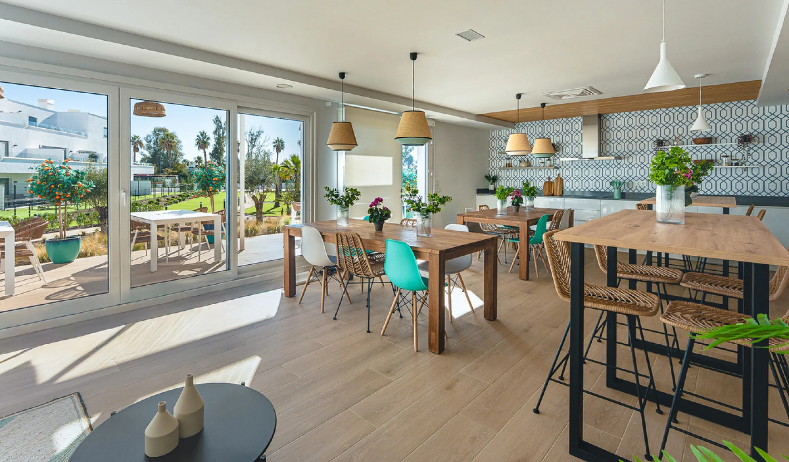 Apartment - Penthouse в продаже в Estepona, Málaga. В доме 3 спален и 2 ванных комнат. Площадь дома 123 м²