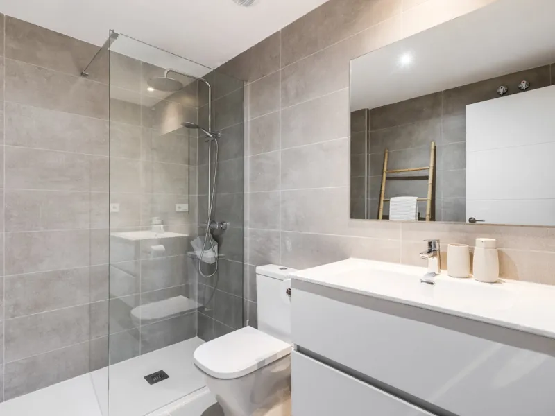 Apartment - Ground Floor Apartment в продаже в Estepona, Málaga. В доме 2 спален и 2 ванных комнат. Площадь дома 110 м²