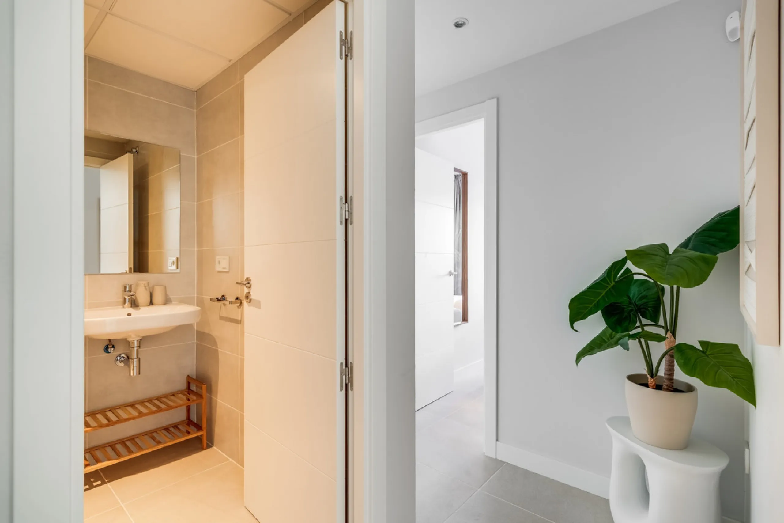 Apartment - Ground Floor Apartment в продаже в Estepona, Málaga. В доме 2 спален и 2 ванных комнат. Площадь дома 110 м²