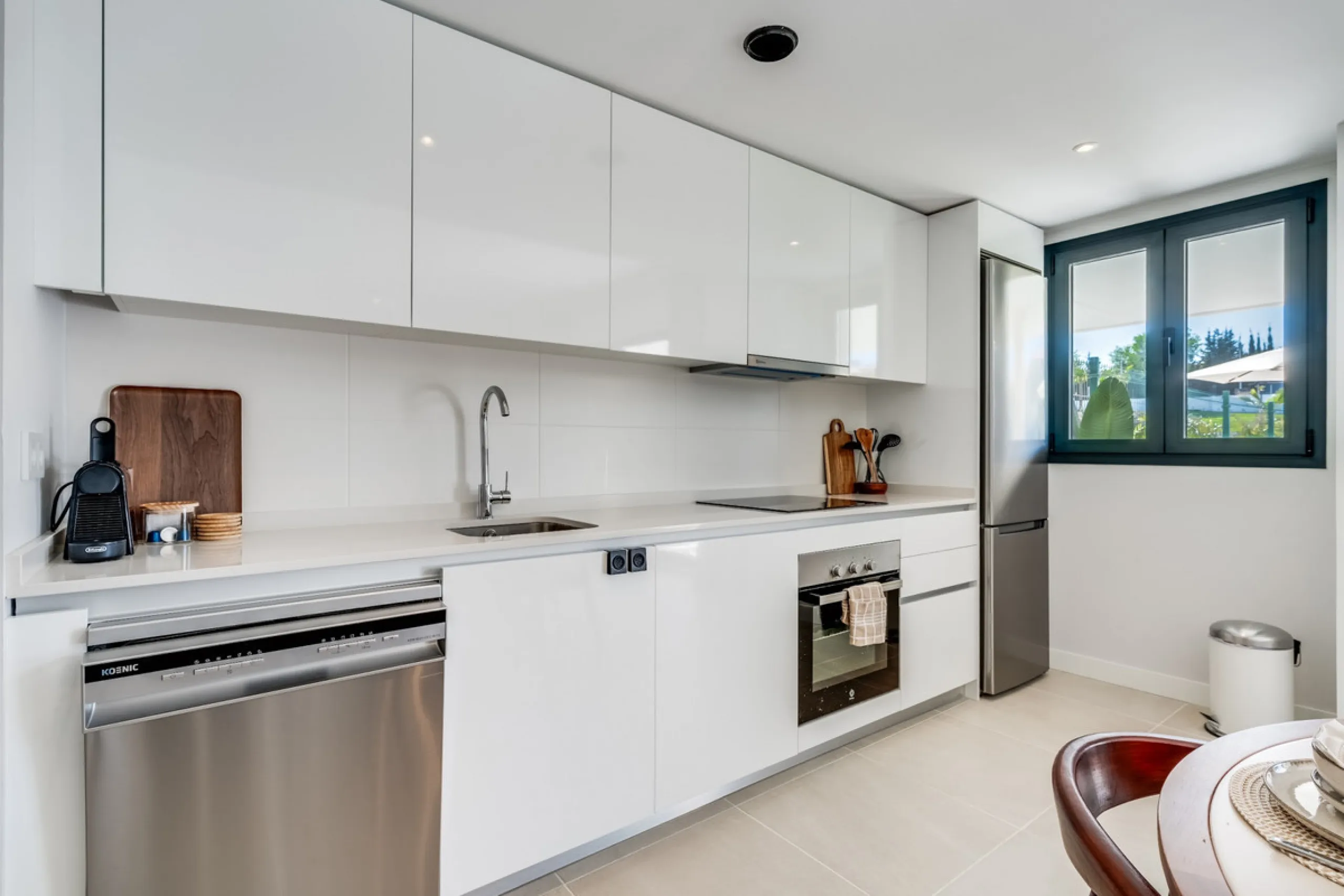 Apartment - Ground Floor Apartment в продаже в Estepona, Málaga. В доме 2 спален и 2 ванных комнат. Площадь дома 110 м²