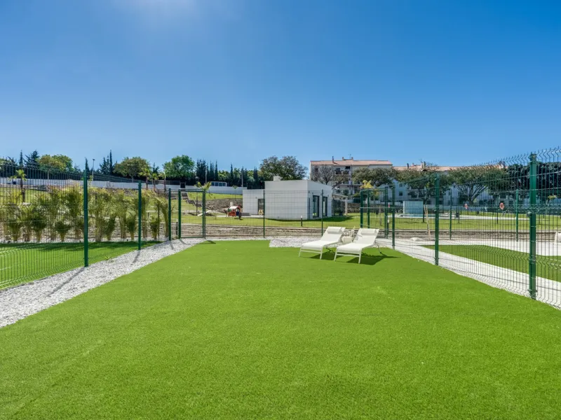 Apartment - Ground Floor Apartment в продаже в Estepona, Málaga. В доме 2 спален и 2 ванных комнат. Площадь дома 110 м²