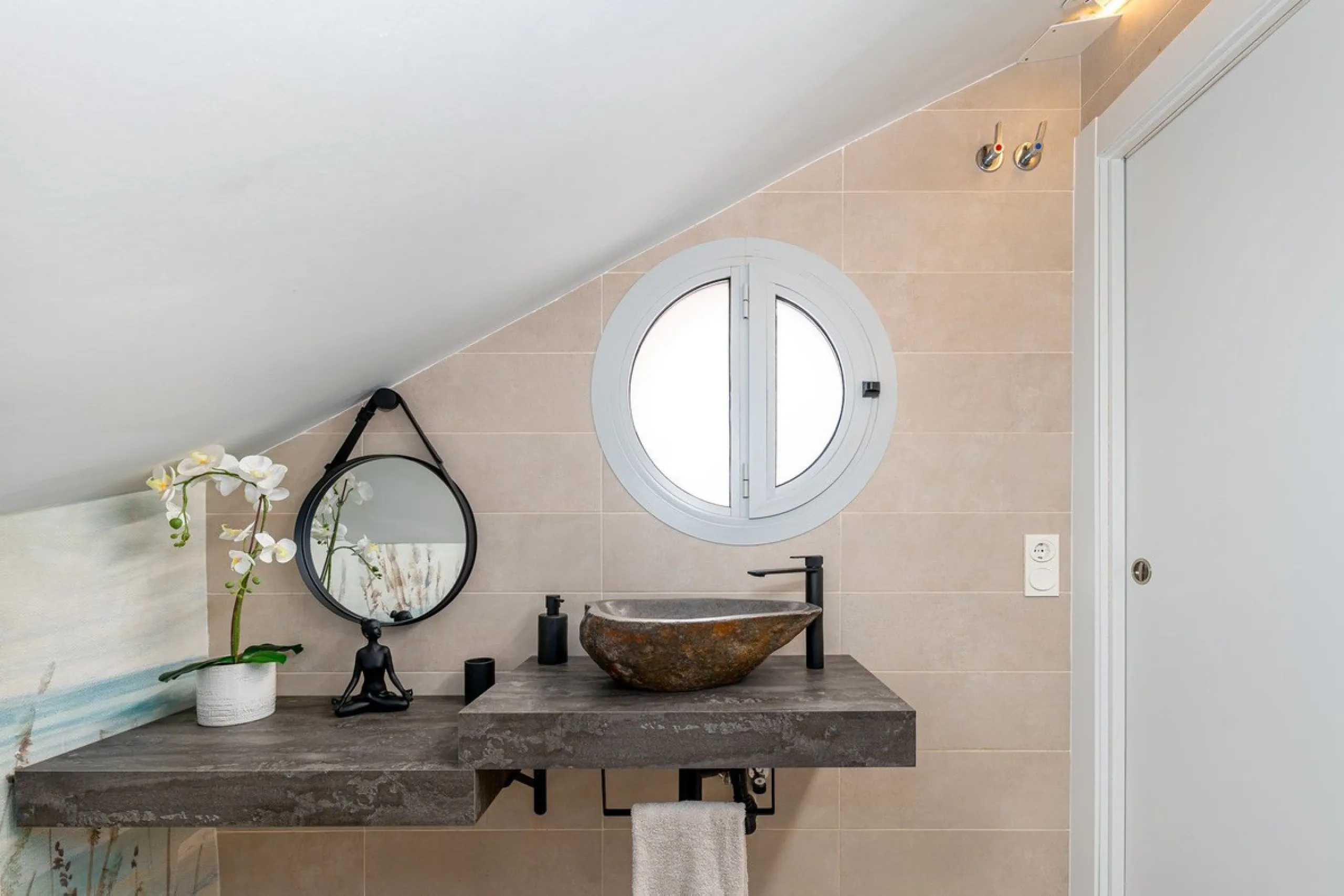 One of the most luxurious penthouses is for sale in Higueron Resort