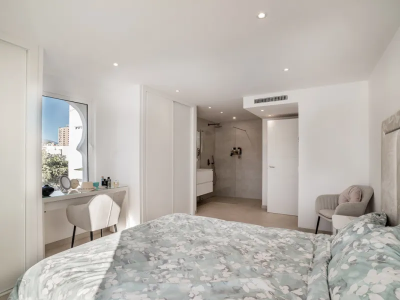 Apartment - Penthouse Duplex в продаже в Marbella, Málaga. В доме 3 спален и 2 ванных комнат. Площадь дома 105 м²