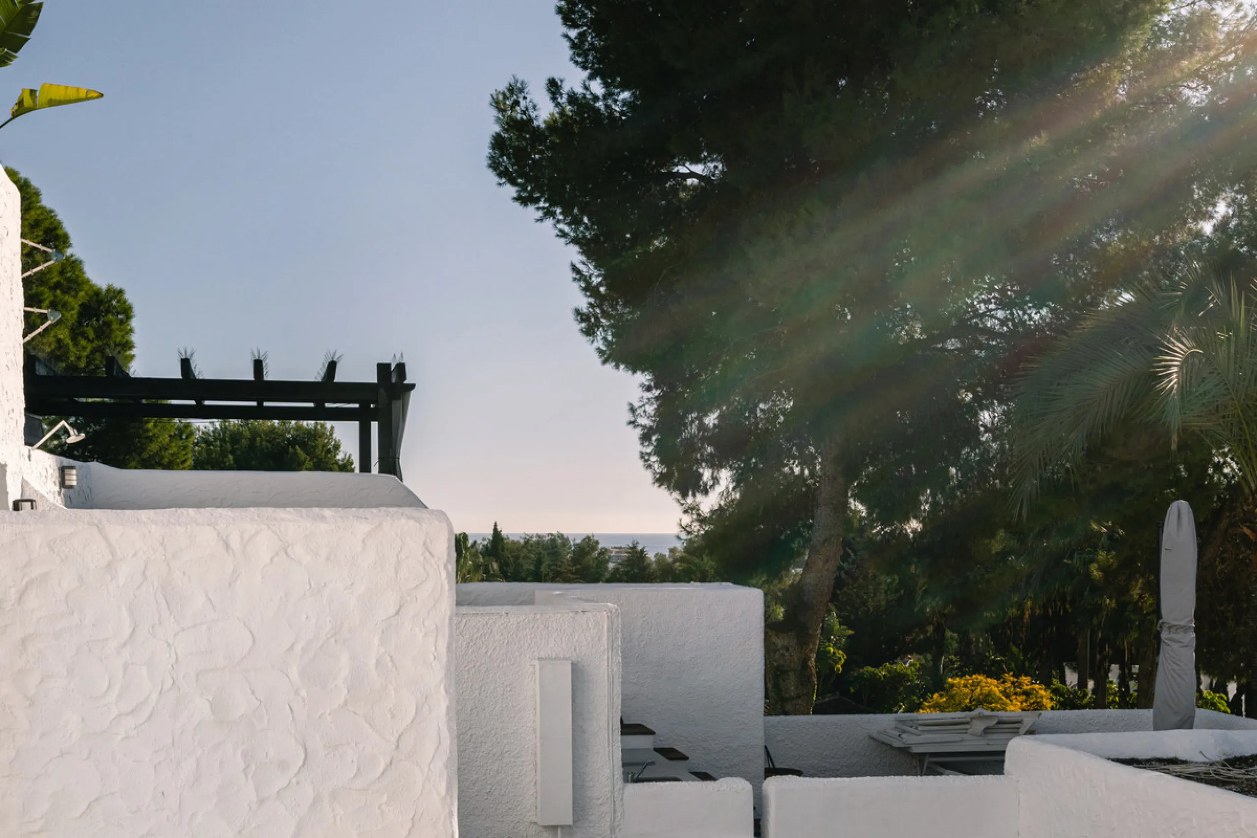 Apartment - Penthouse Duplex в продаже в Marbella, Málaga. В доме 3 спален и 2 ванных комнат. Площадь дома 105 м²