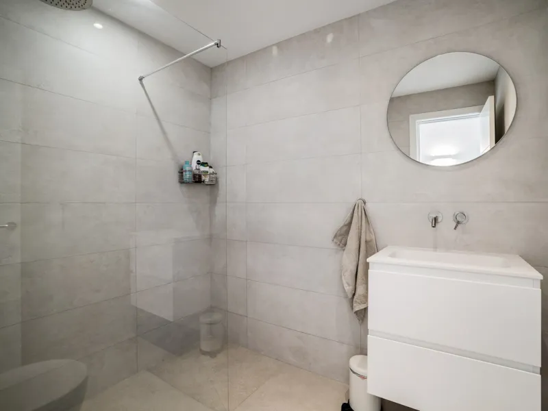 Apartment - Penthouse Duplex в продаже в Marbella, Málaga. В доме 3 спален и 2 ванных комнат. Площадь дома 105 м²