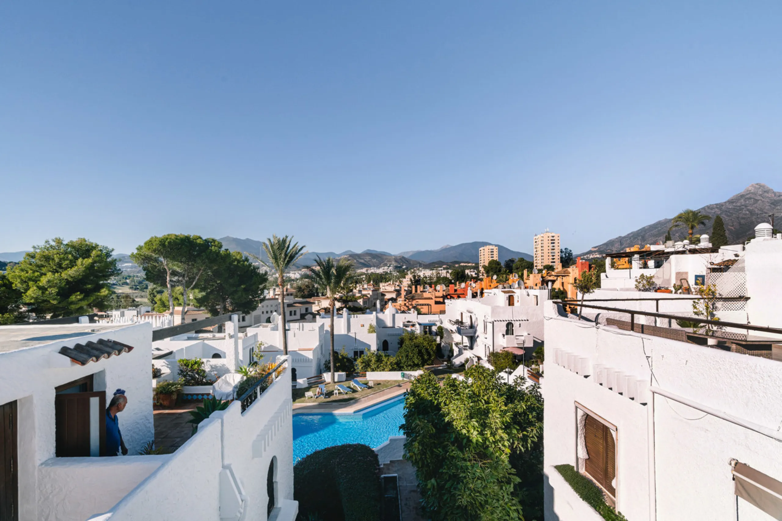 Apartment - Penthouse Duplex в продаже в Marbella, Málaga. В доме 3 спален и 2 ванных комнат. Площадь дома 105 м²