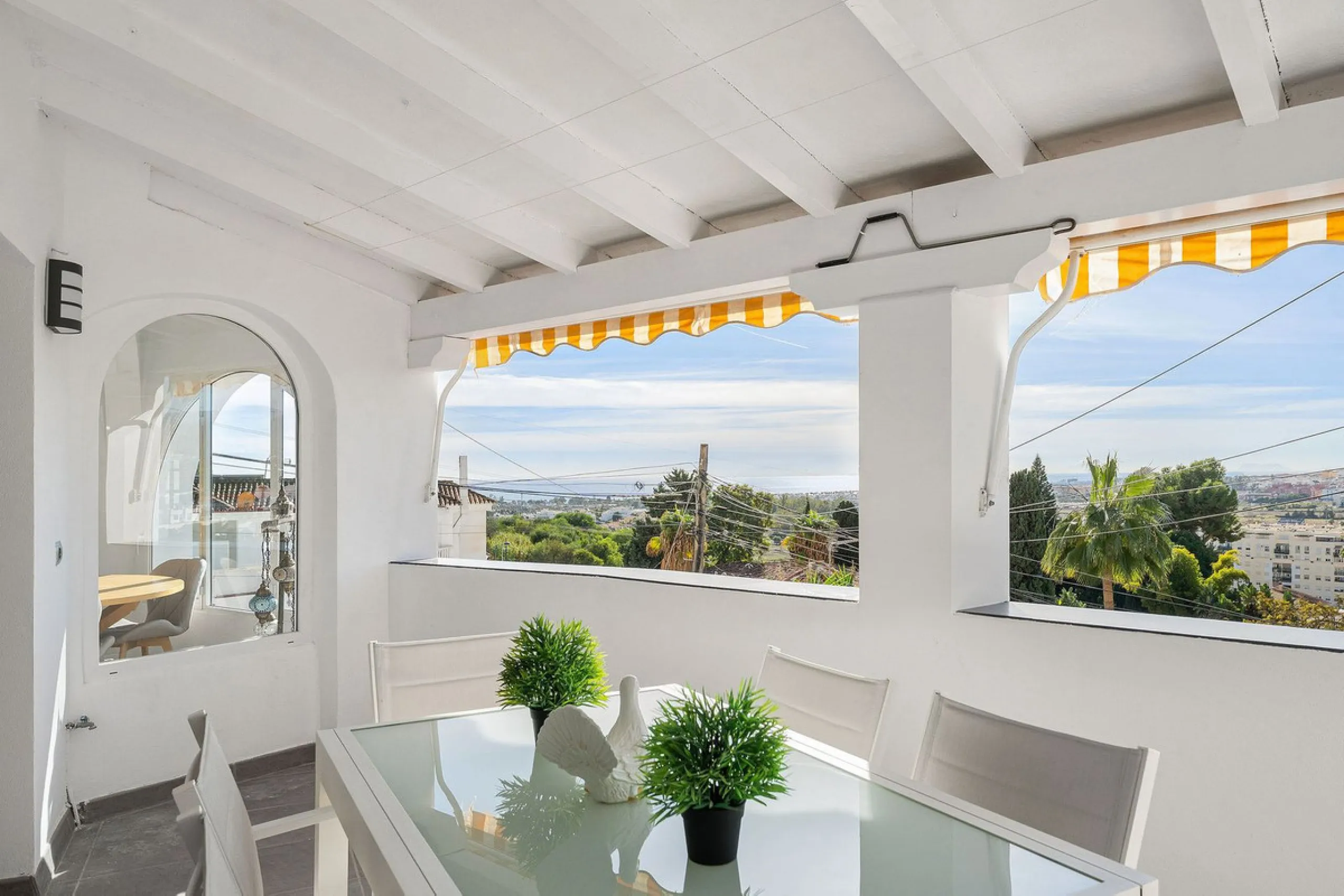 House - Semi-Detached House в продаже в Marbella, Málaga. В доме 3 спален и 3 ванных комнат. Площадь дома 114 м². Площадь участка 179 м²