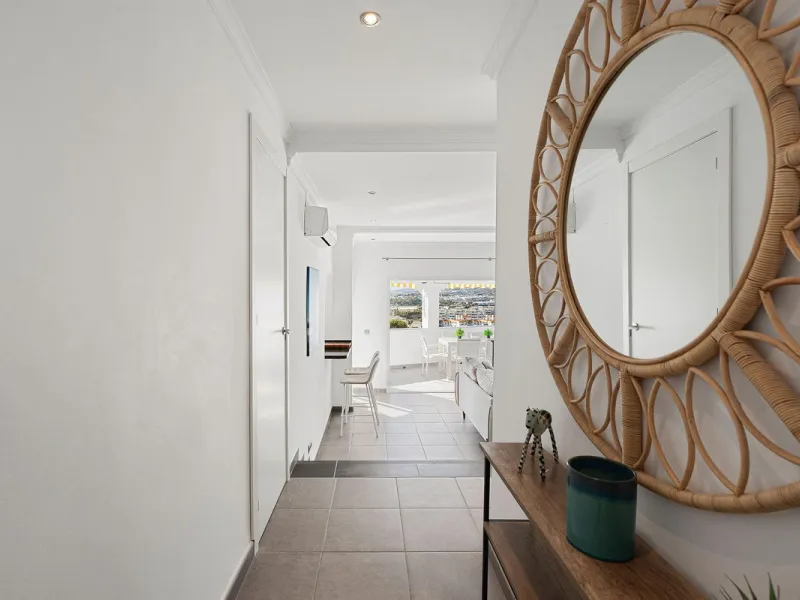 House - Semi-Detached House в продаже в Marbella, Málaga. В доме 3 спален и 3 ванных комнат. Площадь дома 114 м². Площадь участка 179 м²