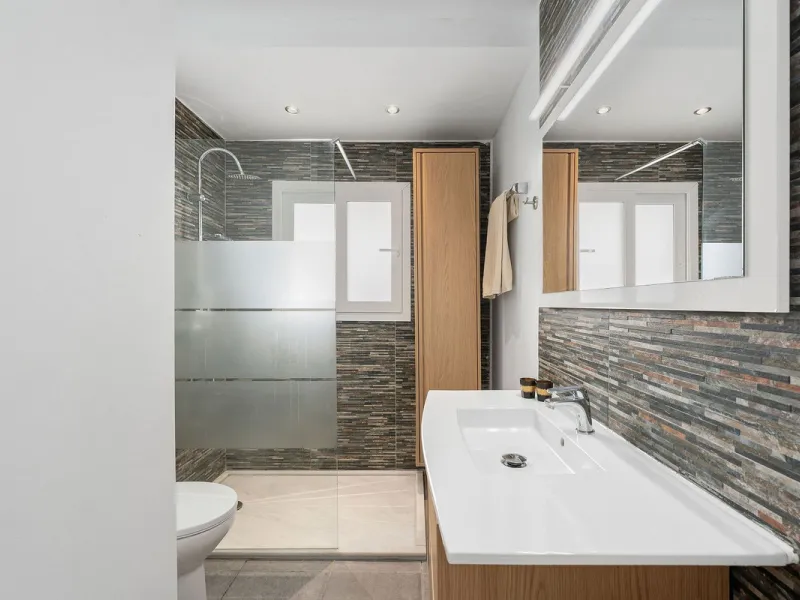 House - Semi-Detached House в продаже в Marbella, Málaga. В доме 3 спален и 3 ванных комнат. Площадь дома 114 м². Площадь участка 179 м²