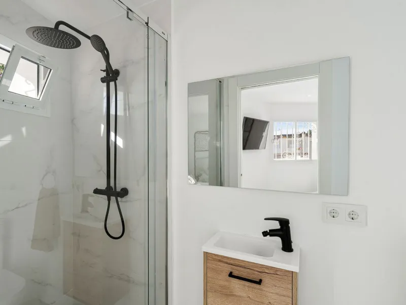 House - Semi-Detached House в продаже в Marbella, Málaga. В доме 3 спален и 3 ванных комнат. Площадь дома 114 м². Площадь участка 179 м²