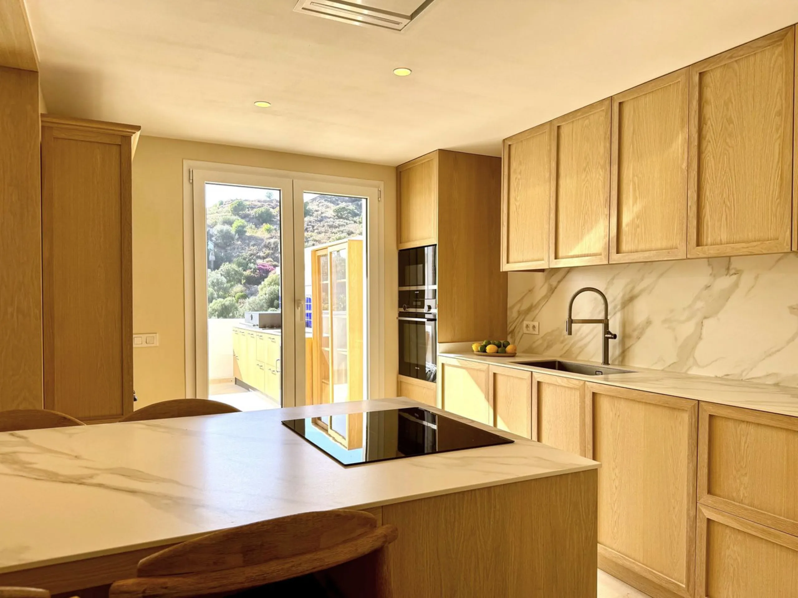 Luxury Fully Renovated Apartment in Nueva Andalucía – Aloha, Marbella