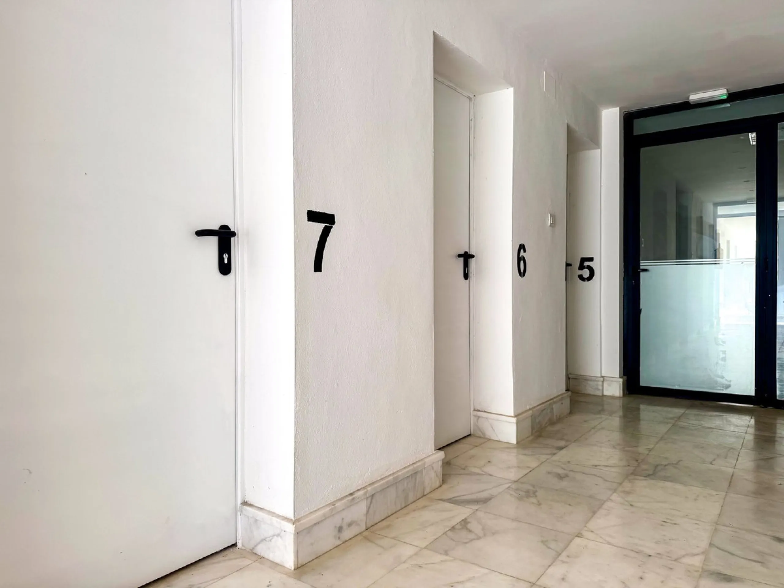 Luxury Fully Renovated Apartment in Nueva Andalucía – Aloha, Marbella