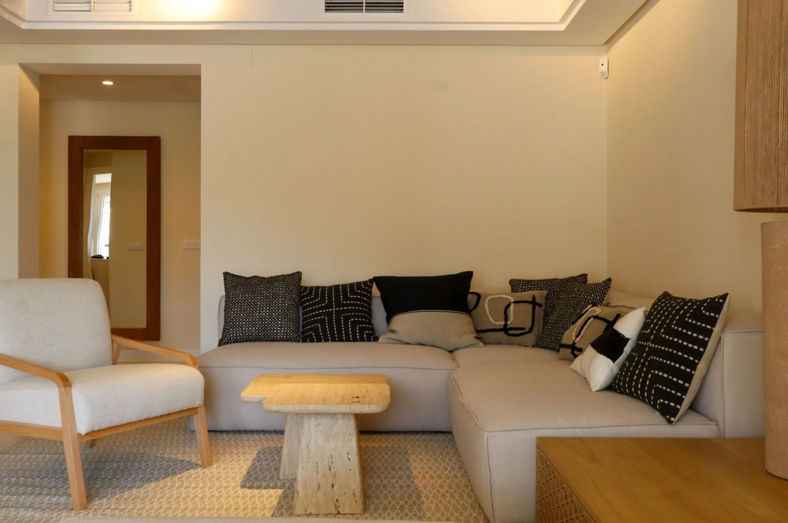 Luxury Fully Renovated Apartment in Nueva Andalucía – Aloha, Marbella