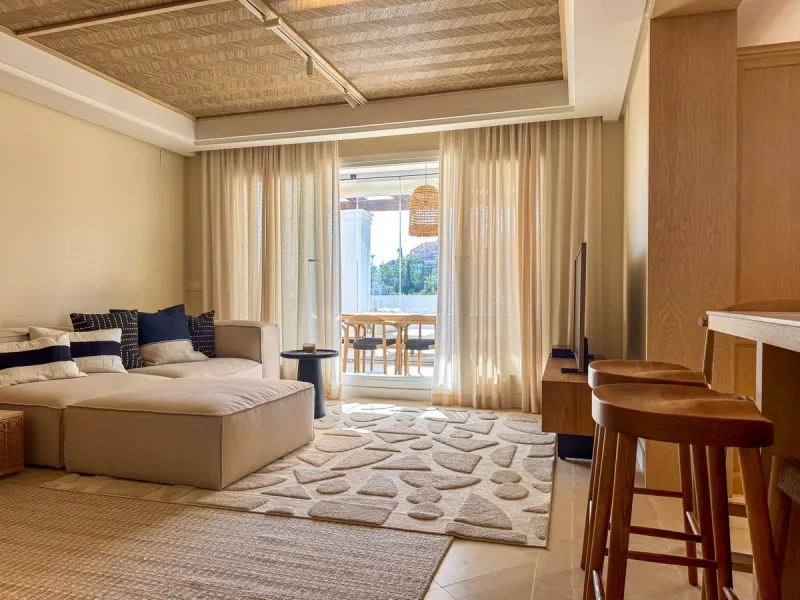 Luxury Fully Renovated Apartment in Nueva Andalucía – Aloha, Marbella