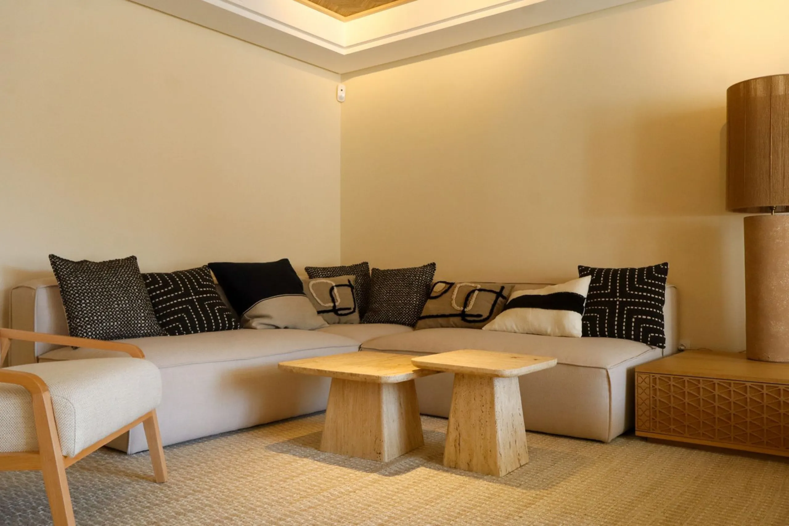 Luxury Fully Renovated Apartment in Nueva Andalucía – Aloha, Marbella