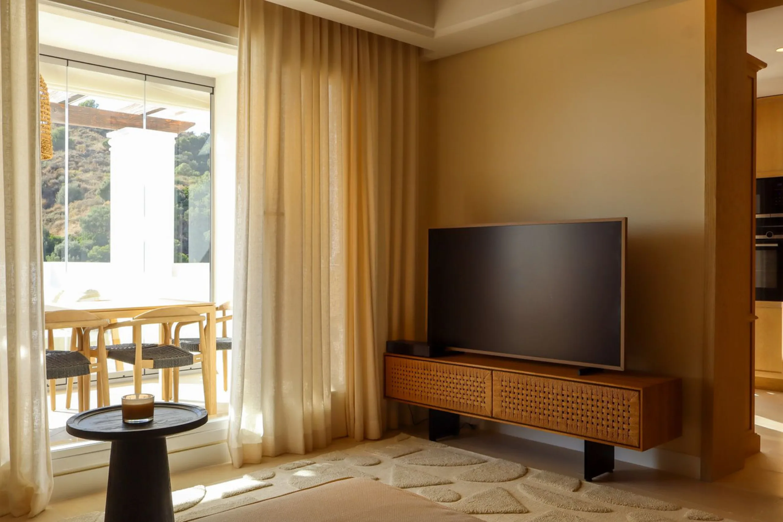 Luxury Fully Renovated Apartment in Nueva Andalucía – Aloha, Marbella