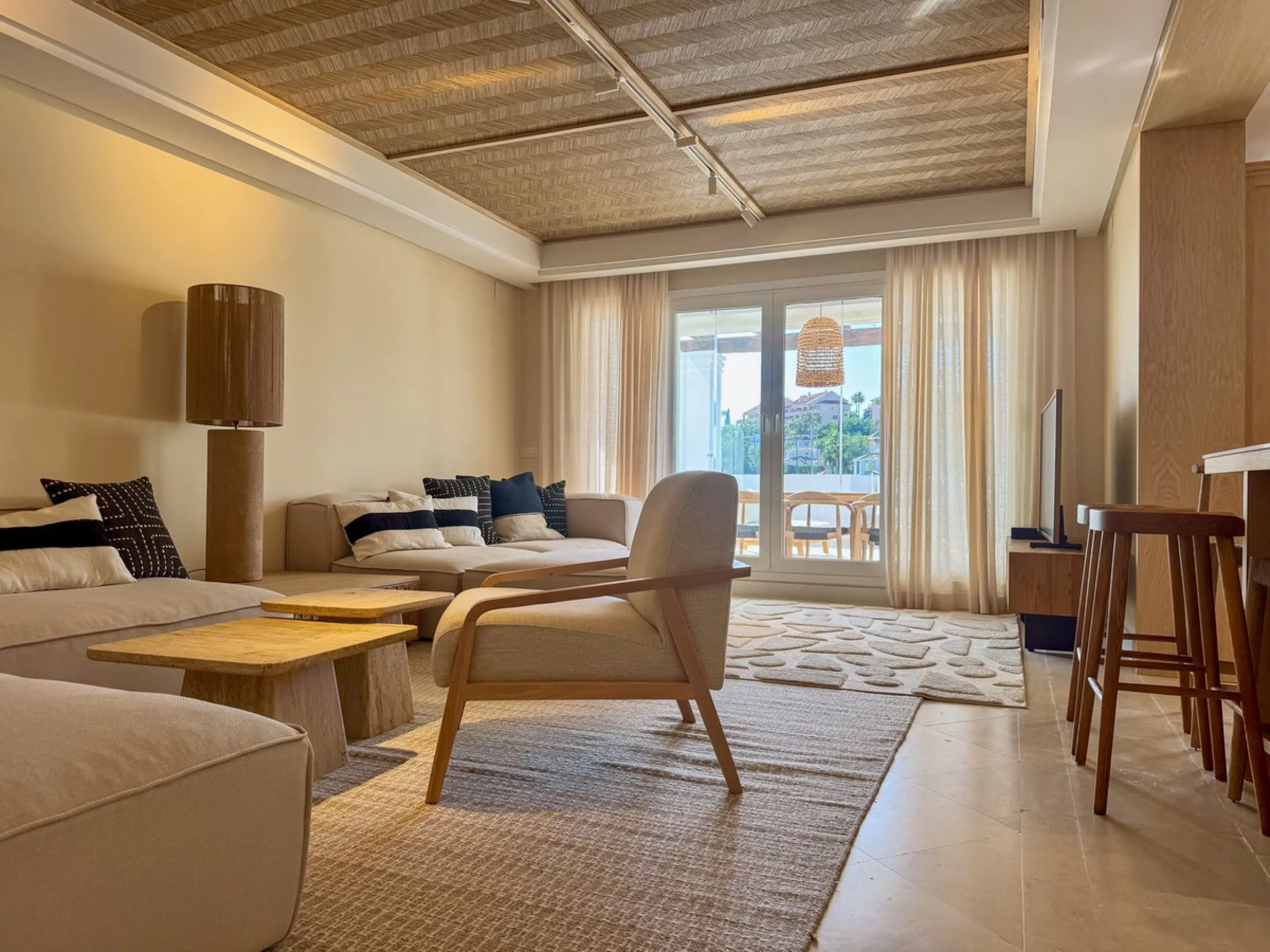 Luxury Fully Renovated Apartment in Nueva Andalucía – Aloha, Marbella